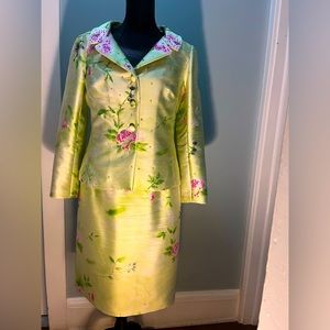 Rickie Freeman, Size 10, Color Lime Green.